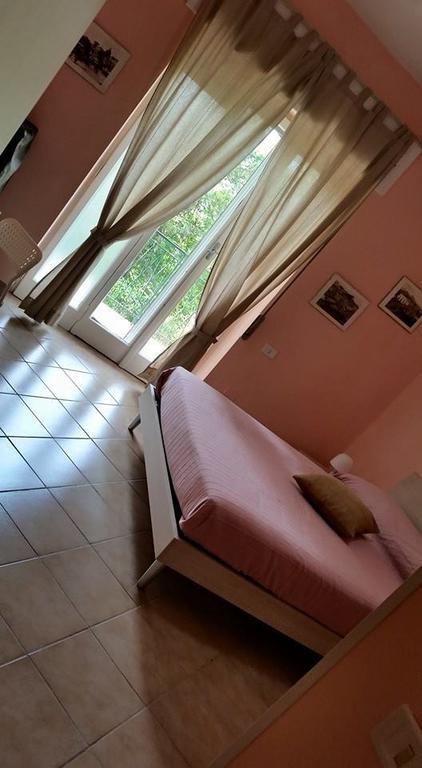 Il Sole Di Couette-café Naples